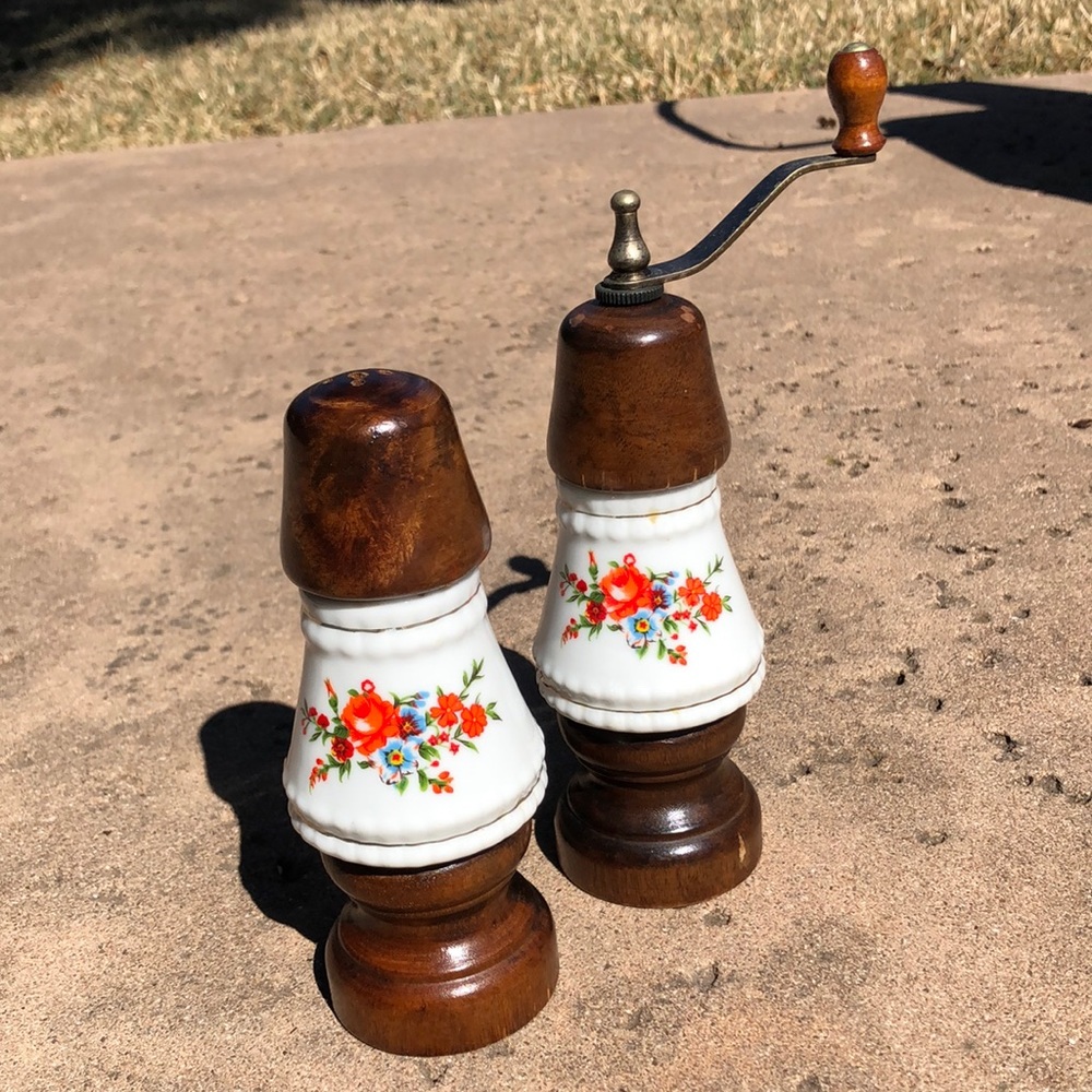 VINTAGE Ceramic and wood salt shaker & pepper mill